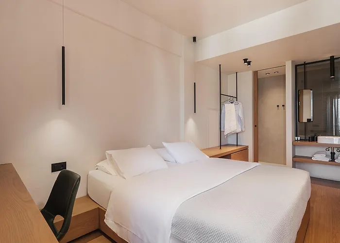 Theofilos City Hotel