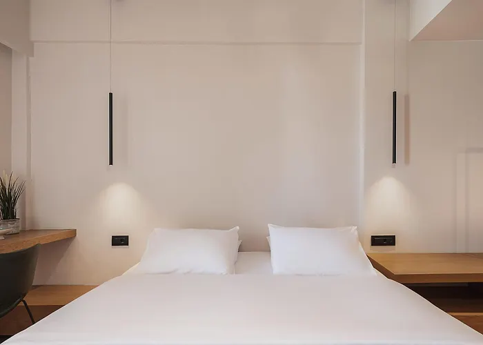 Theofilos City Hotel